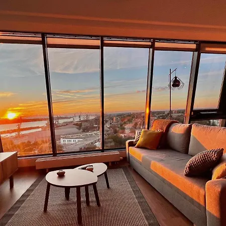 Port View Apartment